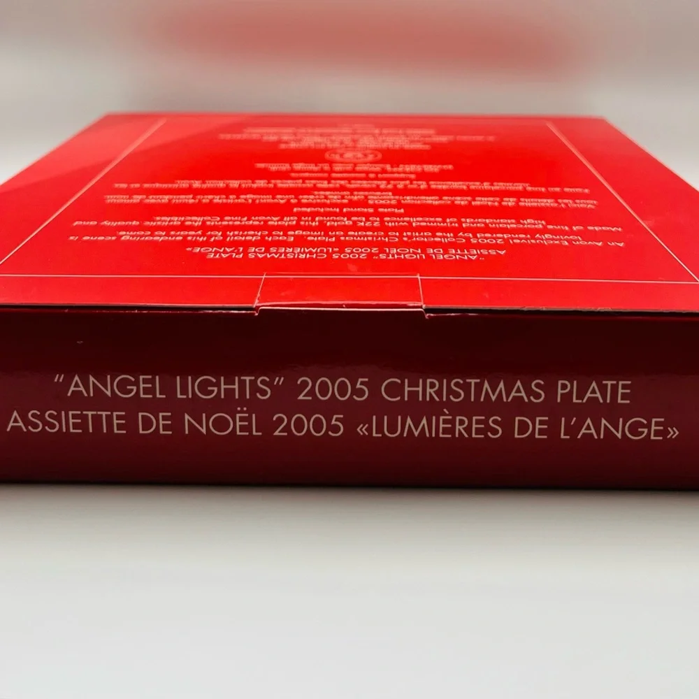 Avon 2005 Angel Lights Christmas Plate 22K Gold Trim w/ Box & Stand